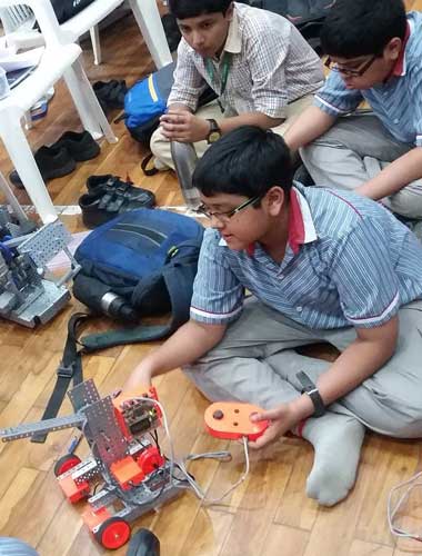 INTERNATIONAL ROBOT COMPETITION IRC6