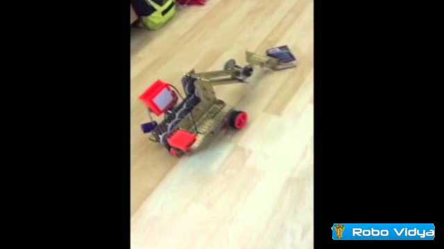 4 Bar Linkage Crane for Open League 2015